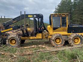 Used 2017 Tigercat 1075 Forwarder - picture1' - Click to enlarge