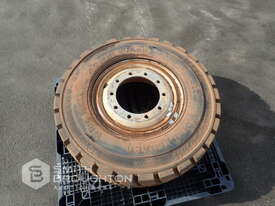 1 X BKT POWER TRAX HD 10.00-20 TYRE & RIM (UNUSED) - picture0' - Click to enlarge