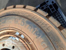 1 X BKT POWER TRAX HD 10.00-20 TYRE & RIM (UNUSED) - picture1' - Click to enlarge