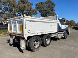 1993 International Sline Tipper - picture0' - Click to enlarge