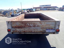 2004 NWE TANDEM AXLE BOX TRAILER - picture1' - Click to enlarge