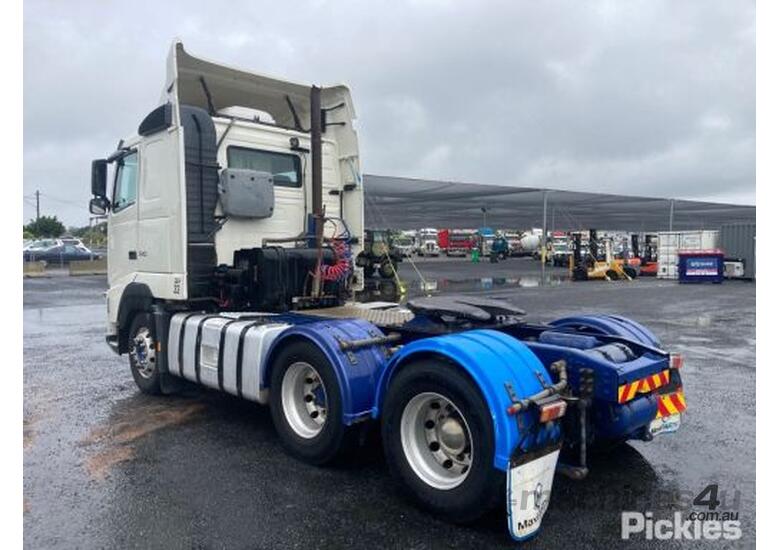 caption 2012 Volvo FH540