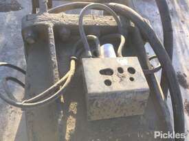 CAT H160Es Rock Breaker Attachment - picture1' - Click to enlarge