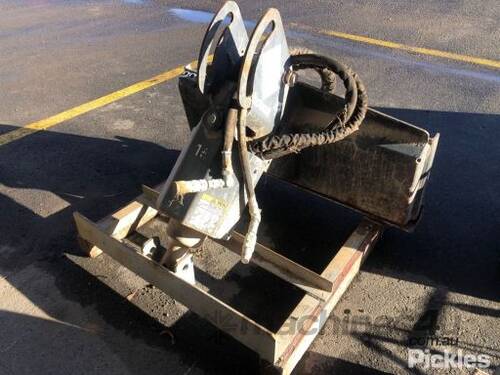 Bobcat Auger Skid Steer Attachment with Pallet Rack., Serial No. 187403770