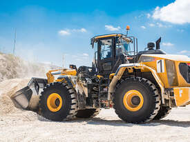 877H Wheel Loader with 6LTAA8.9 Cummins, ZF wet brakes, ZF260 Powershift, LiuGong - picture0' - Click to enlarge