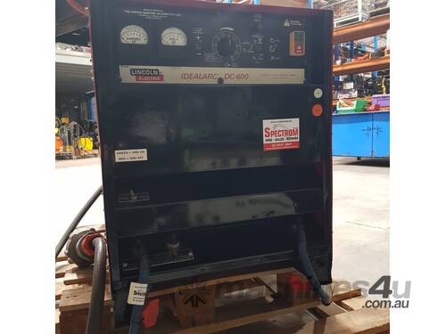 Lincoln Idealarc DC 600 Welding Machine