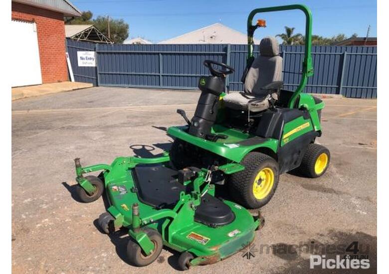 Used John Deere 2016 John Deere 1570 Terrain Cut Ride On Mowers in ...