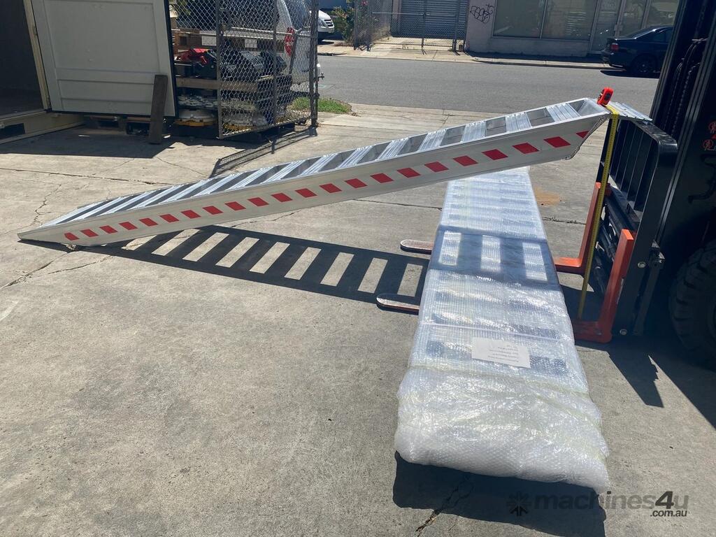 New 2021 Not Specified Unknown 4 0 T FLAT BAR ALUMINUM LOADING RAMPS