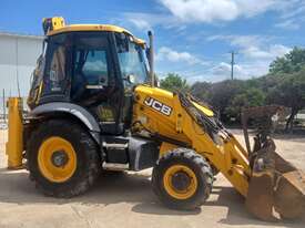 2014 JCB 3CX Backhoe - picture1' - Click to enlarge