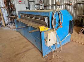 PACIFIC METAL FABRICATION GUILLOTINE - picture0' - Click to enlarge