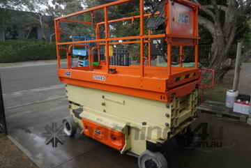 10/2017 JLG 2646ES - Electric scissor lift