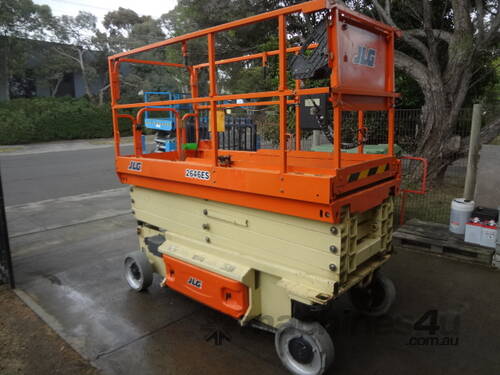 caption Used 10/2017 JLG 2646ES Electric Scissor Lift – 454kg Lift Capacity