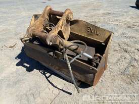 Te 1450mm HYD Tilt Bucket to suit Excavator - picture2' - Click to enlarge