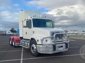 Freightliner FL112 - picture0' - Click to enlarge