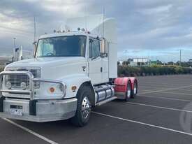 Freightliner FL112 - picture2' - Click to enlarge