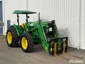 John Deere 5065E - picture0' - Click to enlarge