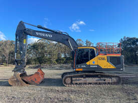 Volvo EC250EL Tracked-Excav Excavator - picture0' - Click to enlarge