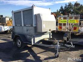 2002 Classic Trailers Off Road Single Axle Enclosed Box Trailer - picture0' - Click to enlarge