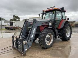 Case IH MXM130 Tractor - picture2' - Click to enlarge