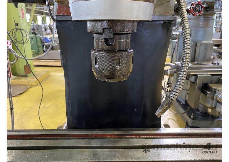 Yamazaki Milling machine