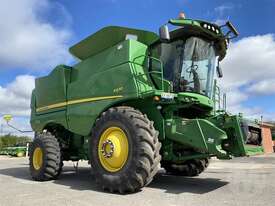 John Deere S670 - picture0' - Click to enlarge