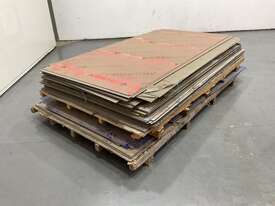 2 Pallets of Various size Probond sheets - picture0' - Click to enlarge