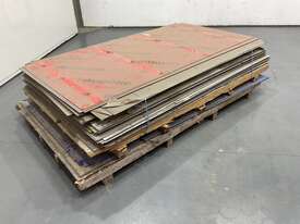 2 Pallets of Various size Probond sheets - picture0' - Click to enlarge