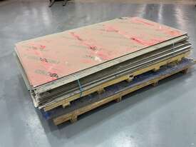 2 Pallets of Various size Probond sheets - picture2' - Click to enlarge