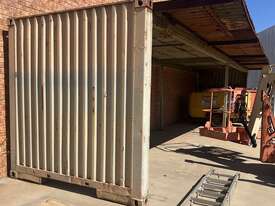 40FT CONTAINER SHELTER  - picture0' - Click to enlarge