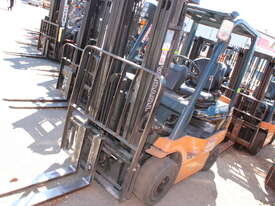 2000 TOYOTA 7FB18 FORKLIFT - picture0' - Click to enlarge