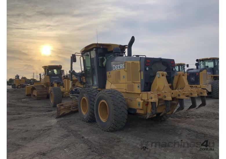 caption 2015 JOHN DEERE 872GP 7,500 hrs