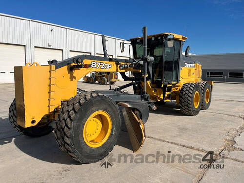 caption 2015 JOHN DEERE 872GP 7,500 hrs
