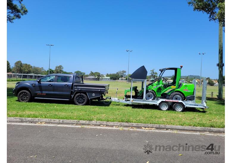 Avant 745 ArborPro Articulated Mini Loader Trailer Package