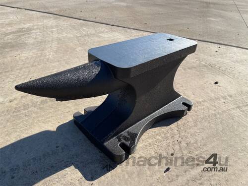 caption Cast Iron 200Lb Anvil