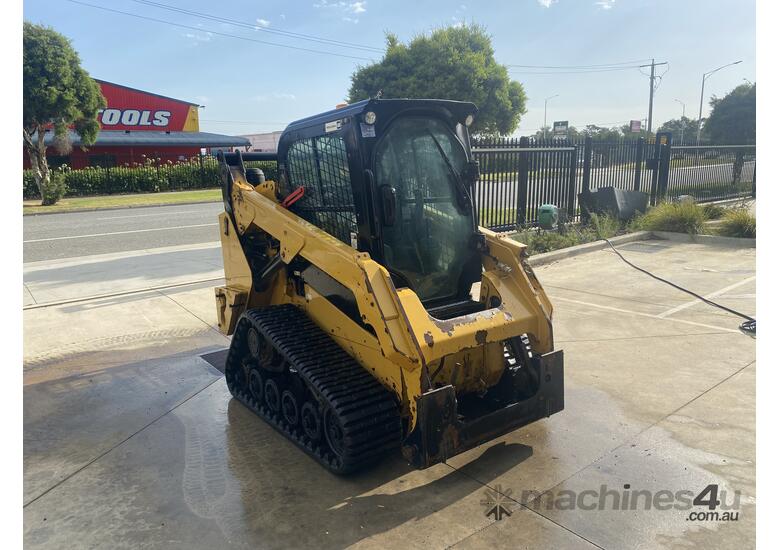 Used 2014 Caterpillar 257D Tracked SkidSteers in , - Listed on Machines4u