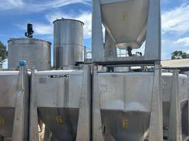 1200 - picture0' - Click to enlarge