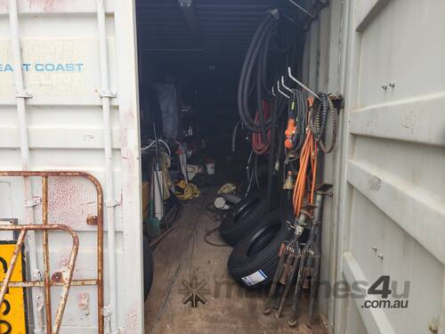 40' Container And Contents