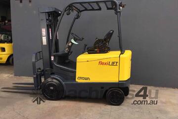 Refurbished Crown FC4500 2.5 Ton Container Mast Electric Forklift Refurbished Crown FC4500 2.5 Ton Container Mast Electric Forklift