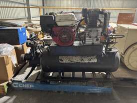Pallet of Compressor & Parts - picture0' - Click to enlarge