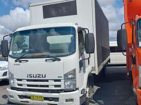 Isuzu FRR500 LWB - picture1' - Click to enlarge