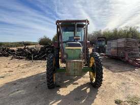 John Deere 2250 FWA - picture0' - Click to enlarge