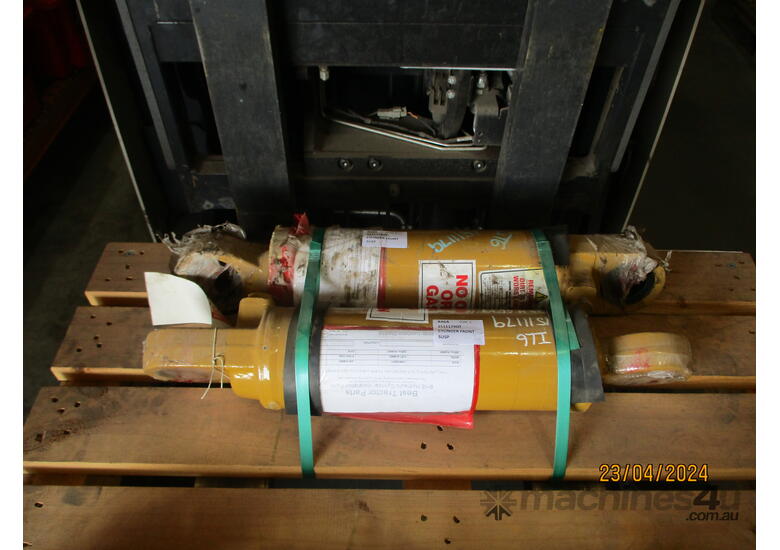 caption 151-1179 - CATERPILLAR D350E, D400E RECONDITIONED CYLINDER SUSPENSION FRONT