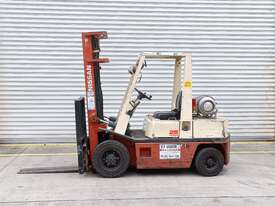 Nissan PH02 LPG Forklift - picture0' - Click to enlarge