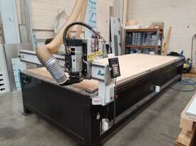 High Speed Multicam SR-4016vi CNC Router - picture1' - Click to enlarge