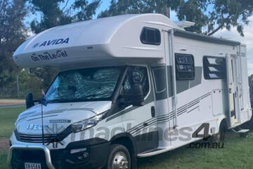 (7611) 2018 Iveco Luxury Motorhome (Paterson, QLD)