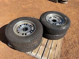 6 Stud Toyota Rims X 4 - picture0' - Click to enlarge