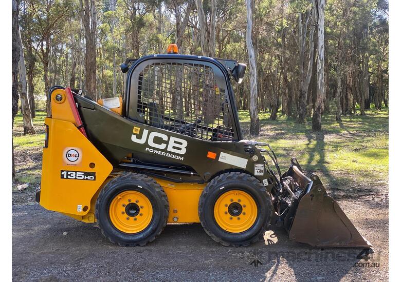 caption JCB SSL-135HD Skid Steer Loader