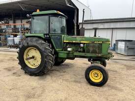 1980 John Deere 4040 - picture0' - Click to enlarge