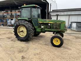 1980 John Deere 4040 - picture2' - Click to enlarge