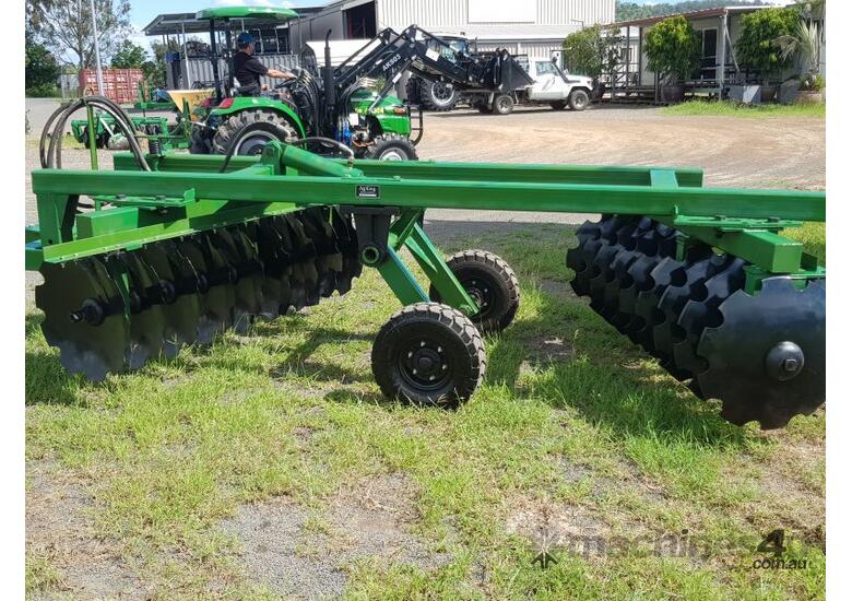 caption AgKing - Trailing Disc Harrow 18 Plate - Heavy Duty